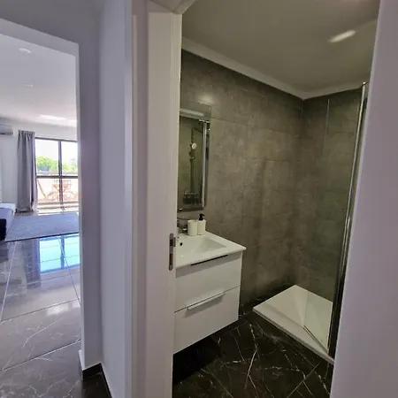 Brand New In Rua Da Oura Apartamento *