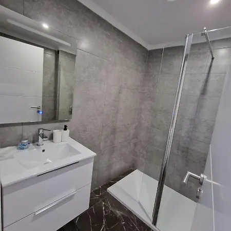 Apartment Brand New In Rua Da Oura